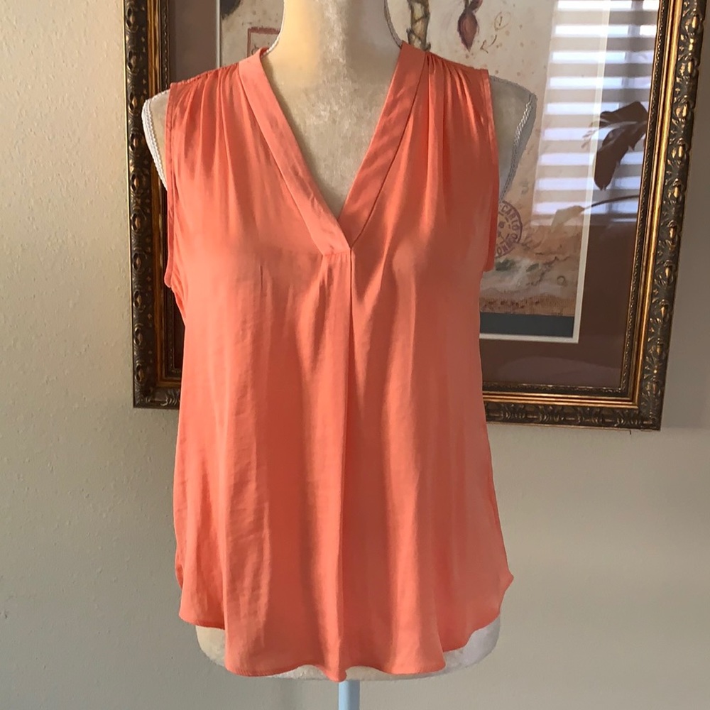 Vince Camuto coral top, sz S